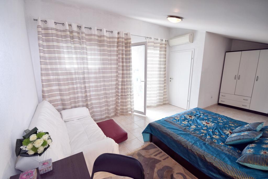 Apartments Link Rovinj Ruang foto