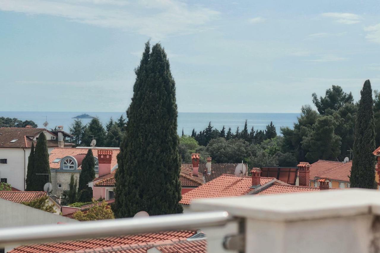 Apartments Link Rovinj Bagian luar foto